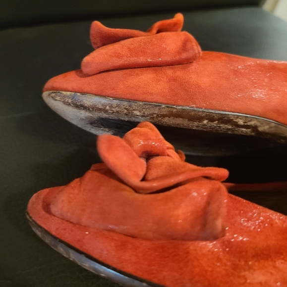 AGL Shimmering Red Suede Ballet Flats with Double Bow, Size 35.5 - Picture 14 of 14